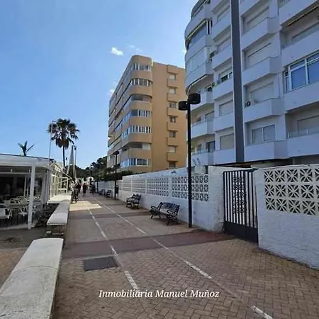 A Metros Del Castillo Sohai Apartment