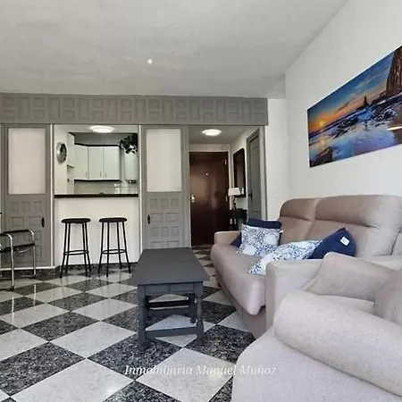 Apartment A Metros Del Castillo Sohai *