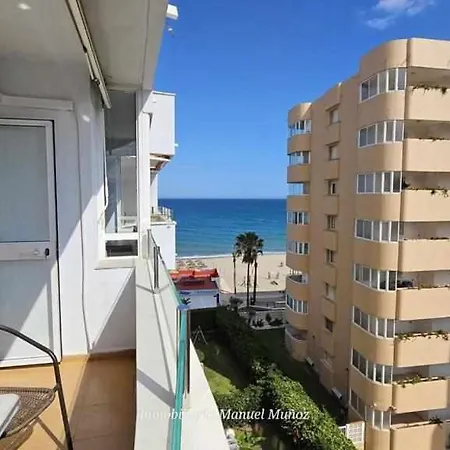 A Metros Del Castillo Sohai Apartment *