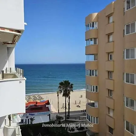 A Metros Del Castillo Sohai Fuengirola